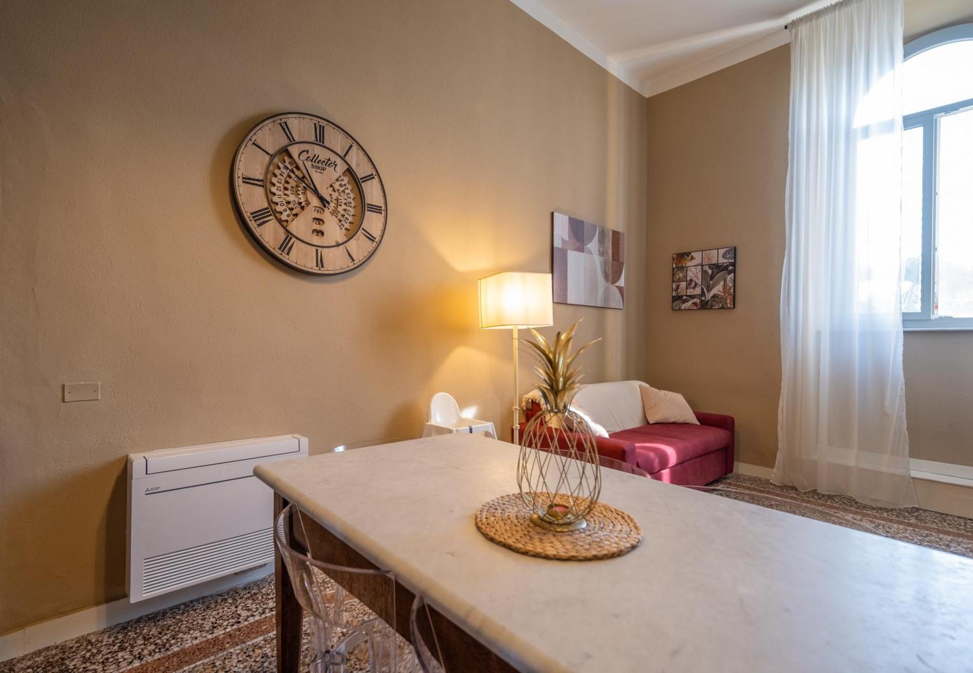 Lungarno Buozzi 7 Appartement *