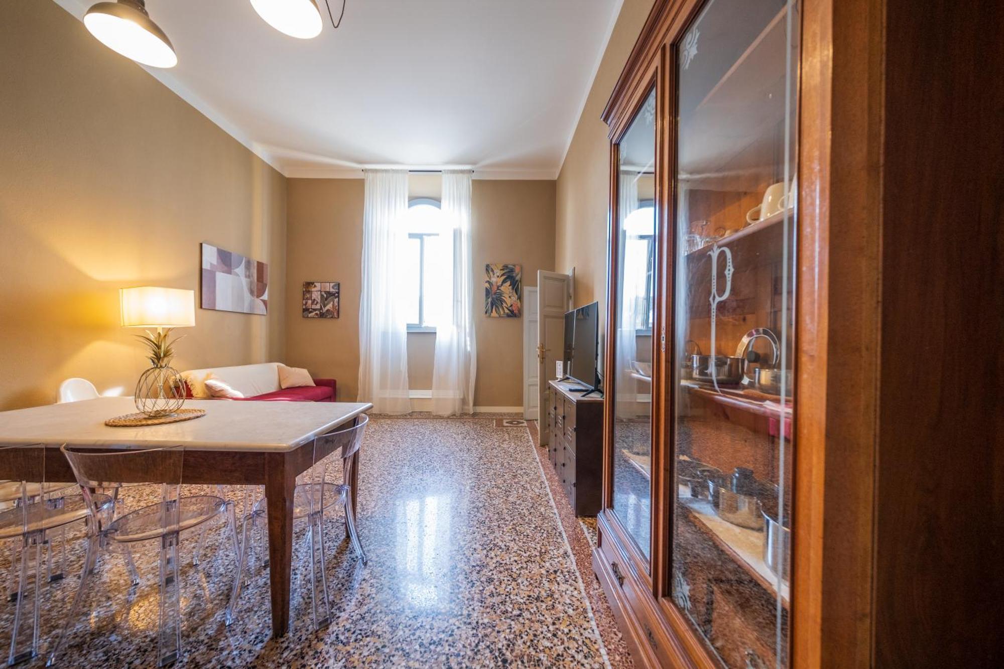 Lungarno Buozzi 7 Apartamento